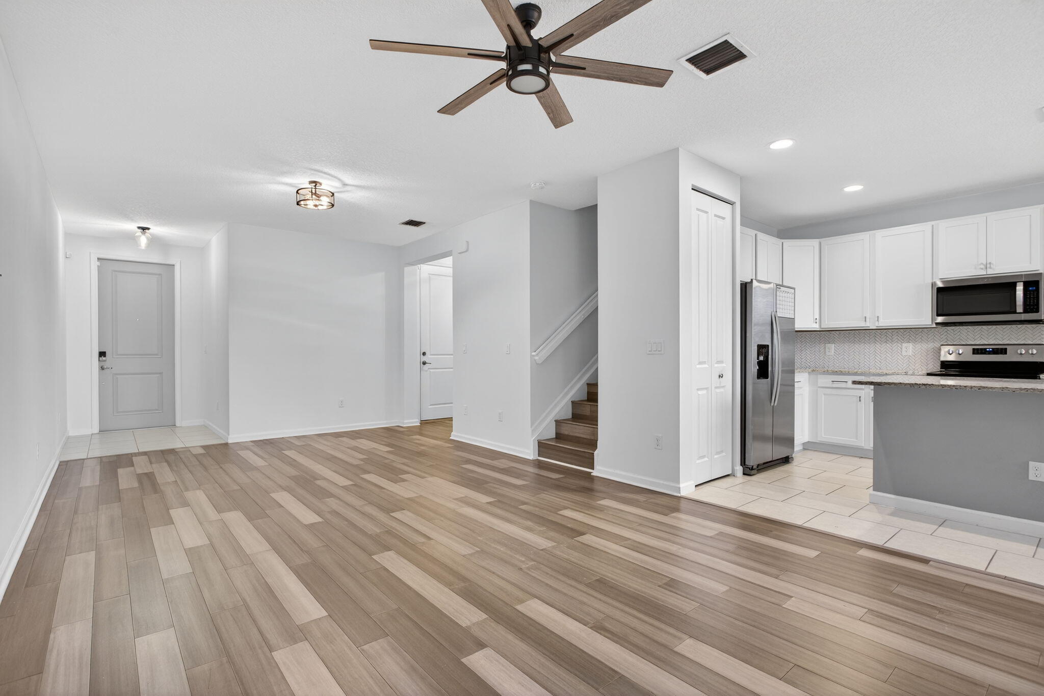 325 NW 33rd Lane