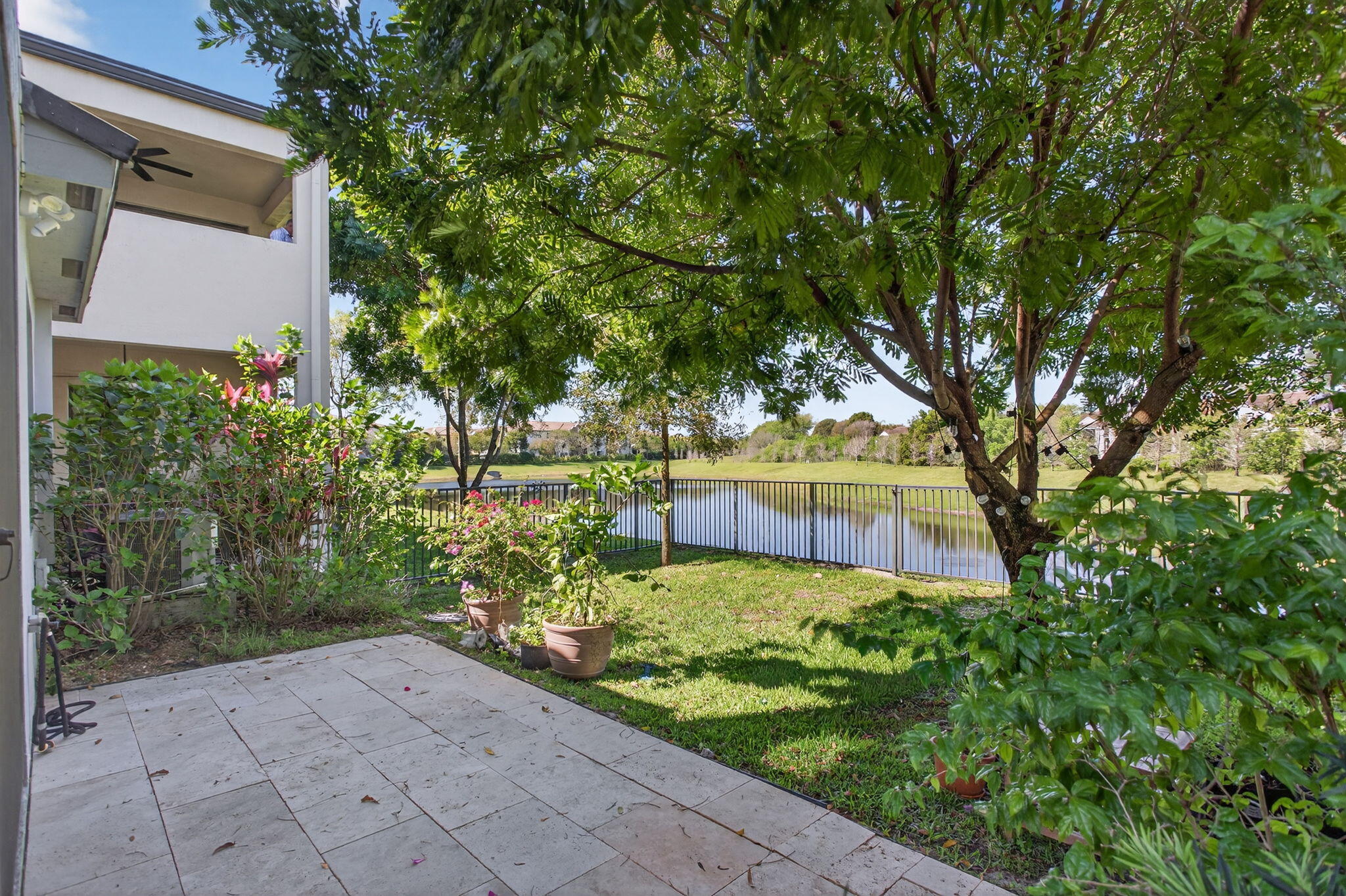 325 NW 33rd Lane
