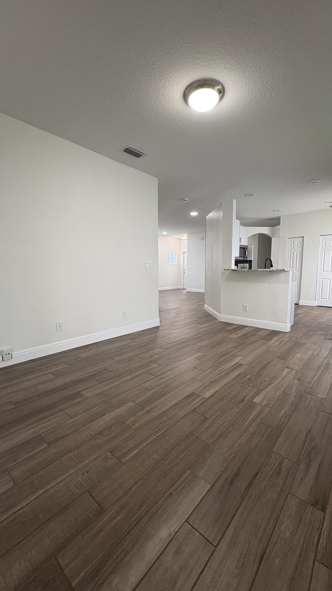 4967 Pelican Manor