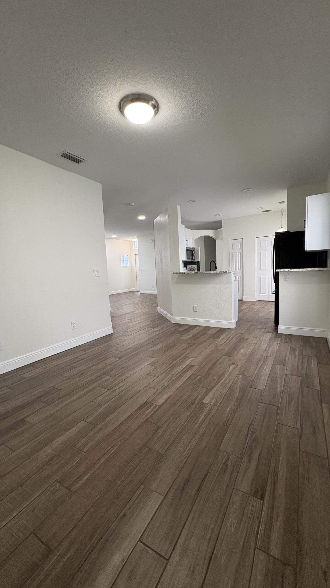 4967 Pelican Manor