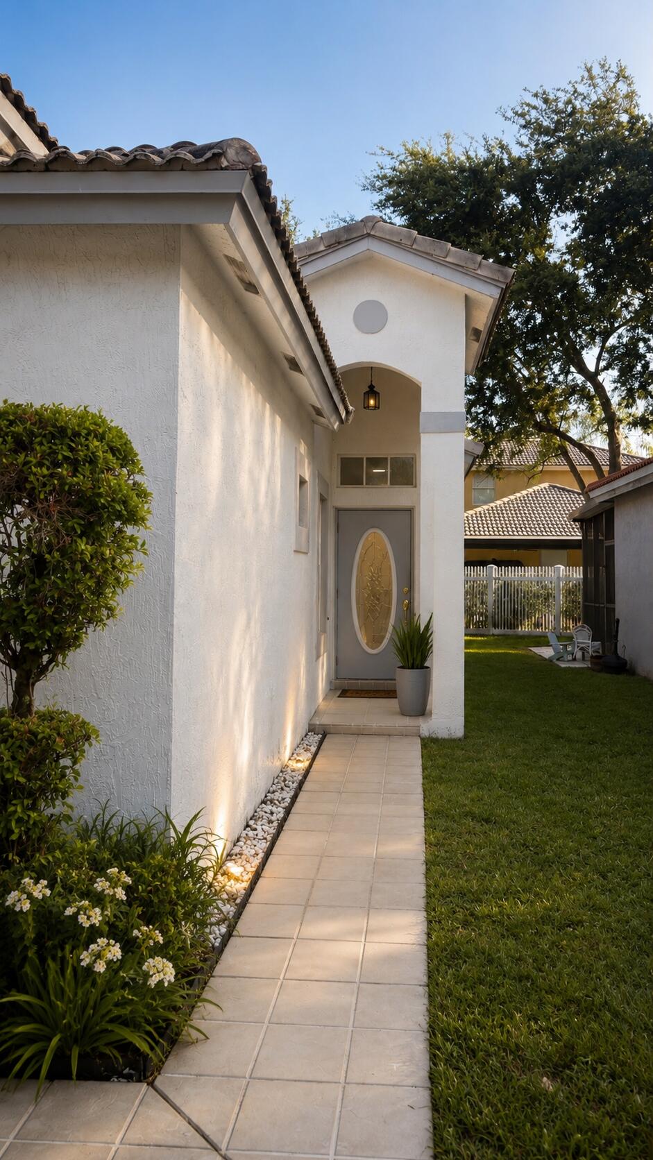 4967 Pelican Manor
