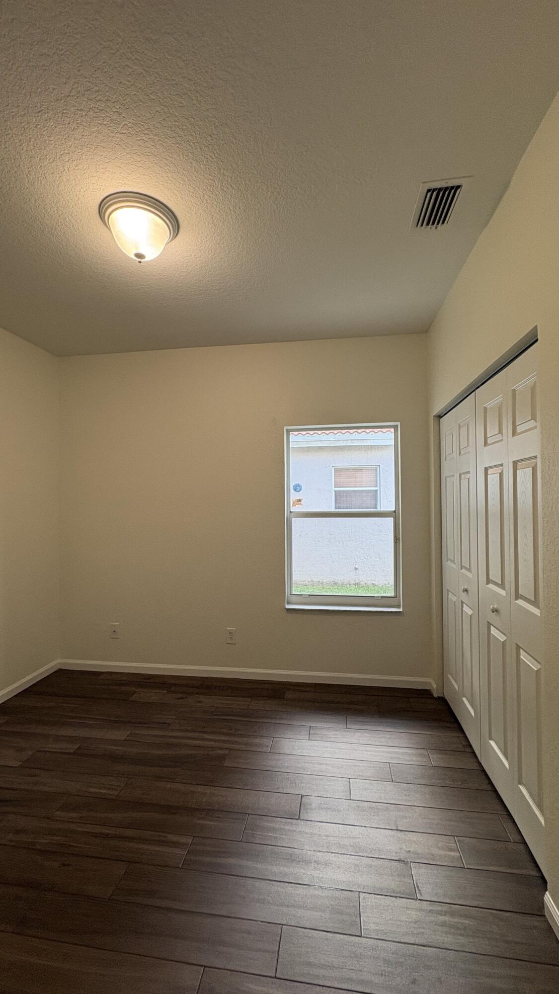 4967 Pelican Manor