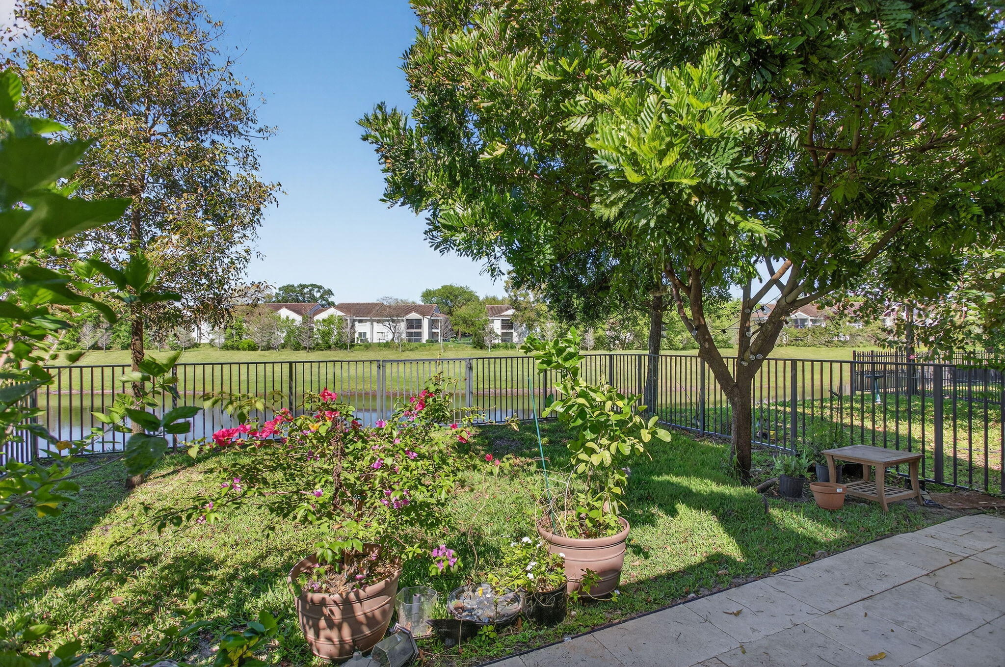 325 NW 33rd Lane