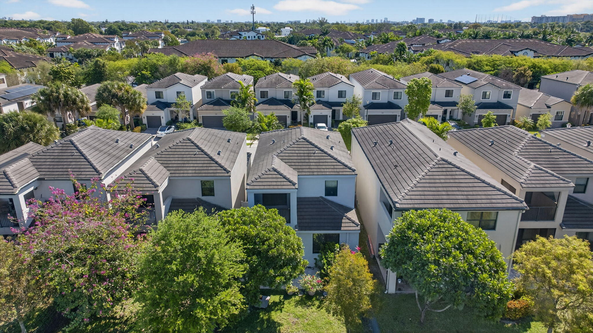 325 NW 33rd Lane