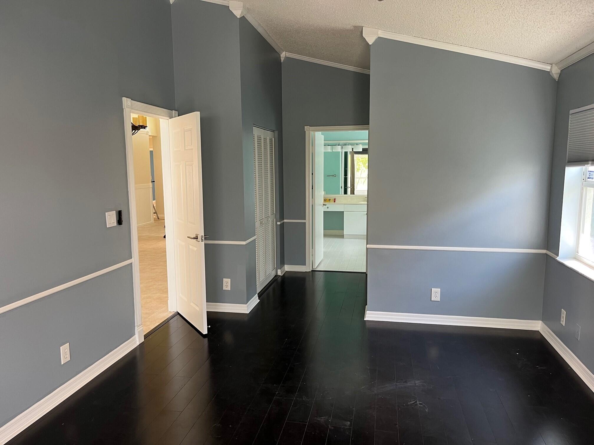 1351 Fairfax Circle E