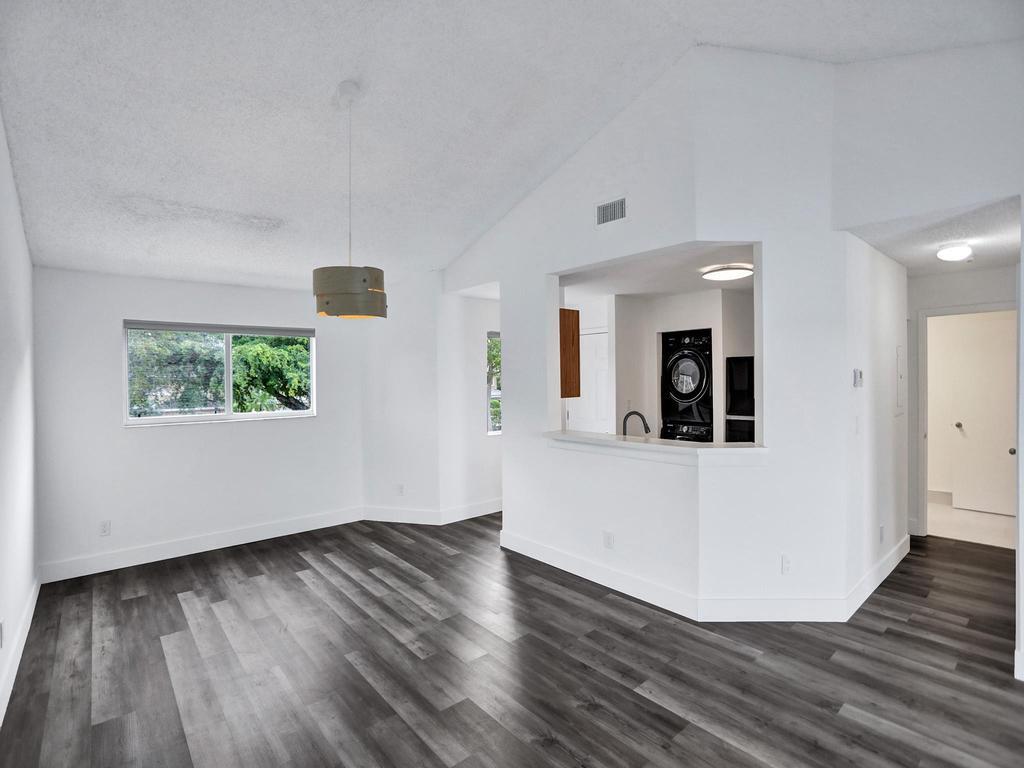 3477 NW 44th Street 202