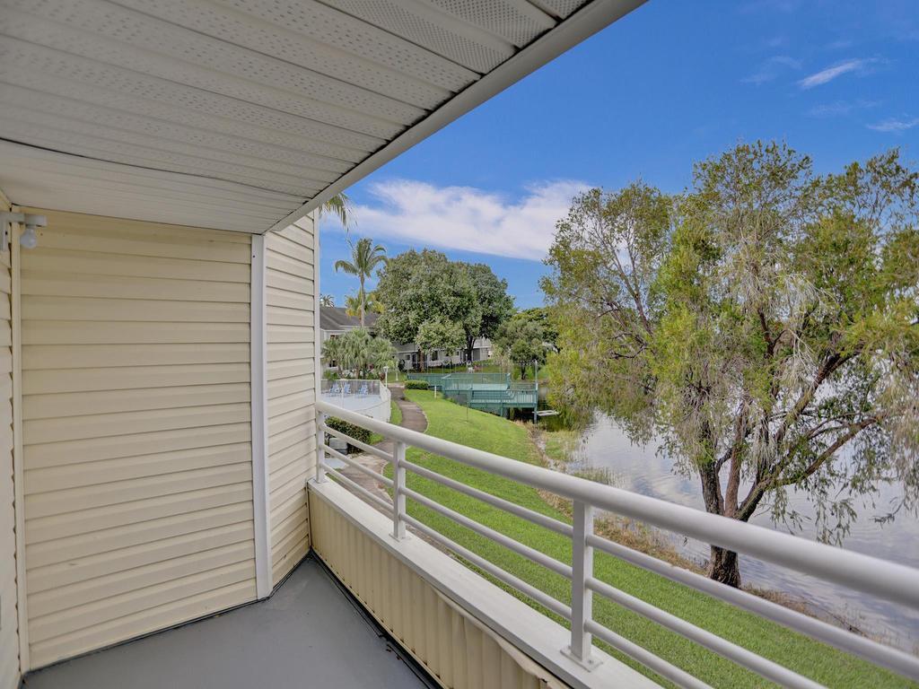 3477 NW 44th Street 202