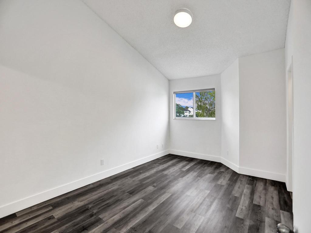 3477 NW 44th Street 202