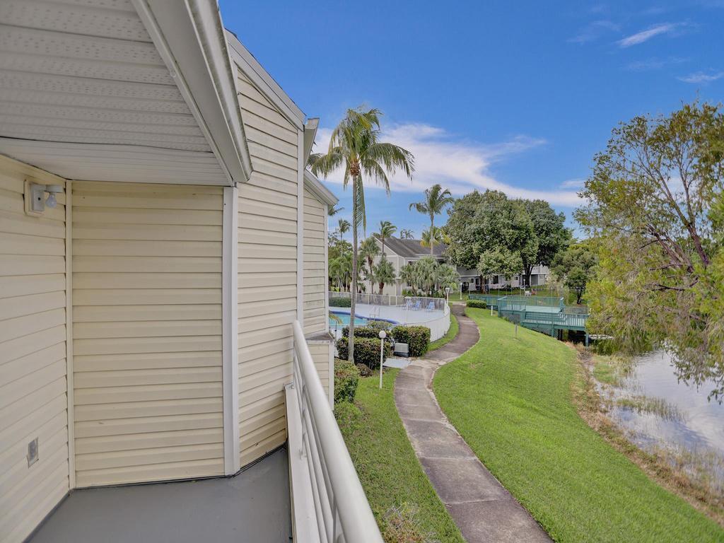3477 NW 44th Street 202