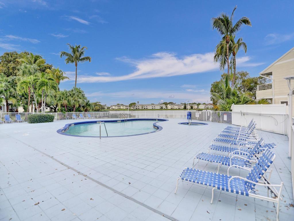 3477 NW 44th Street 202