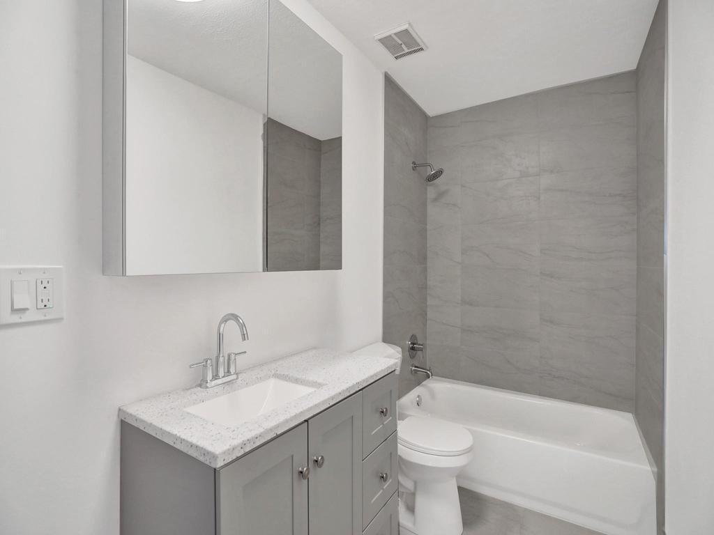 3477 NW 44th Street 202