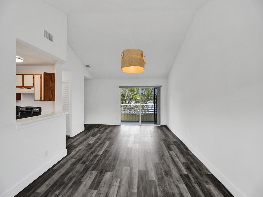 3477 NW 44th Street 202