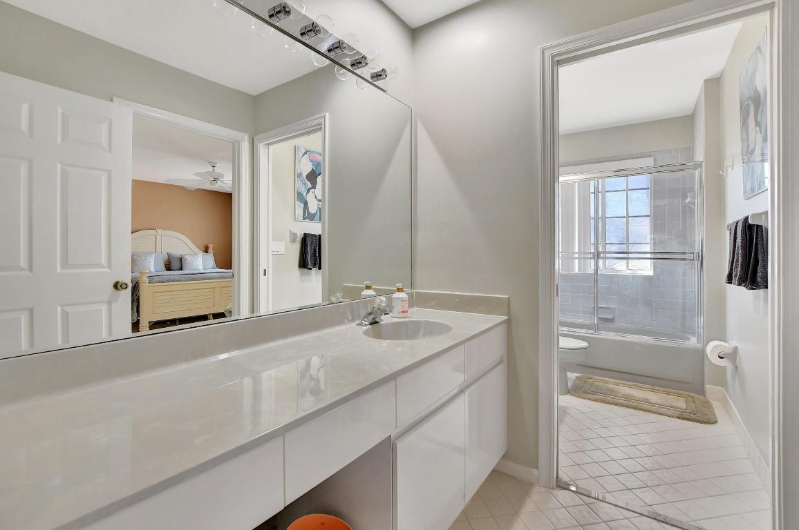 7869 Travlers Tree Drive