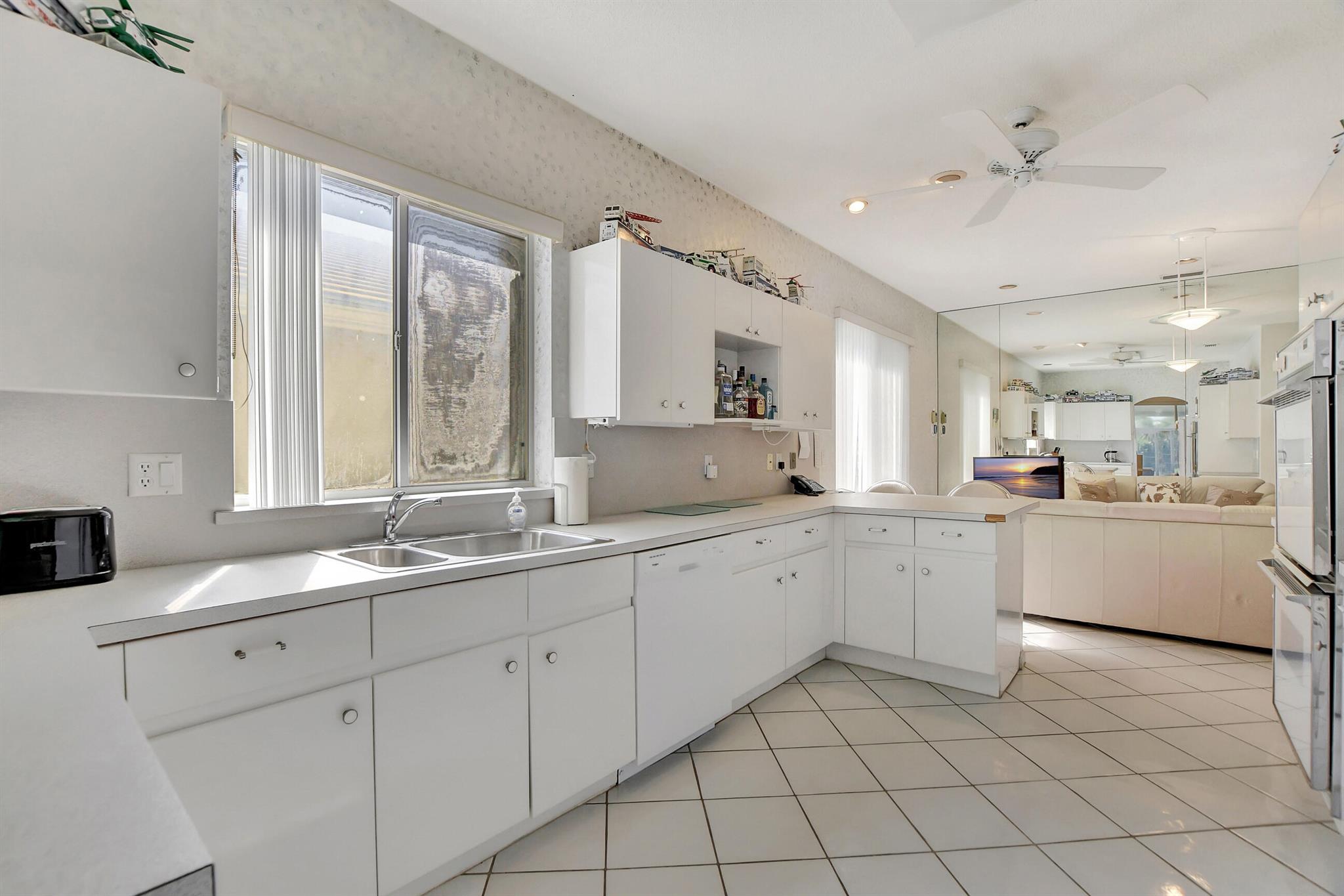 7869 Travlers Tree Drive