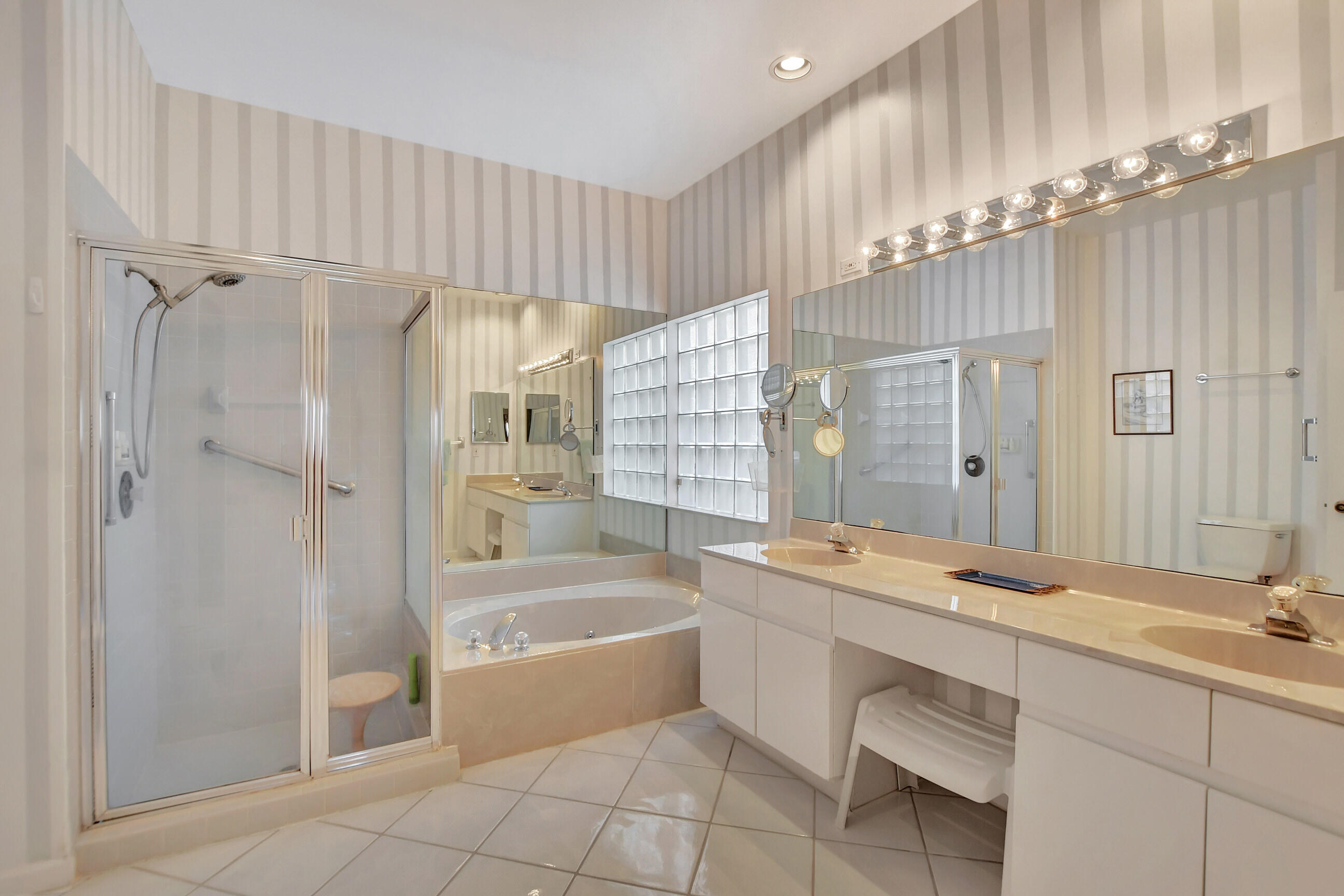 7869 Travlers Tree Drive