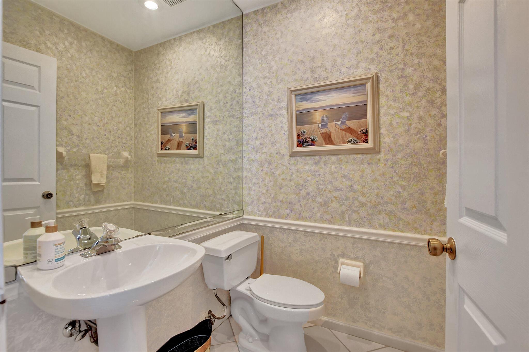 7869 Travlers Tree Drive