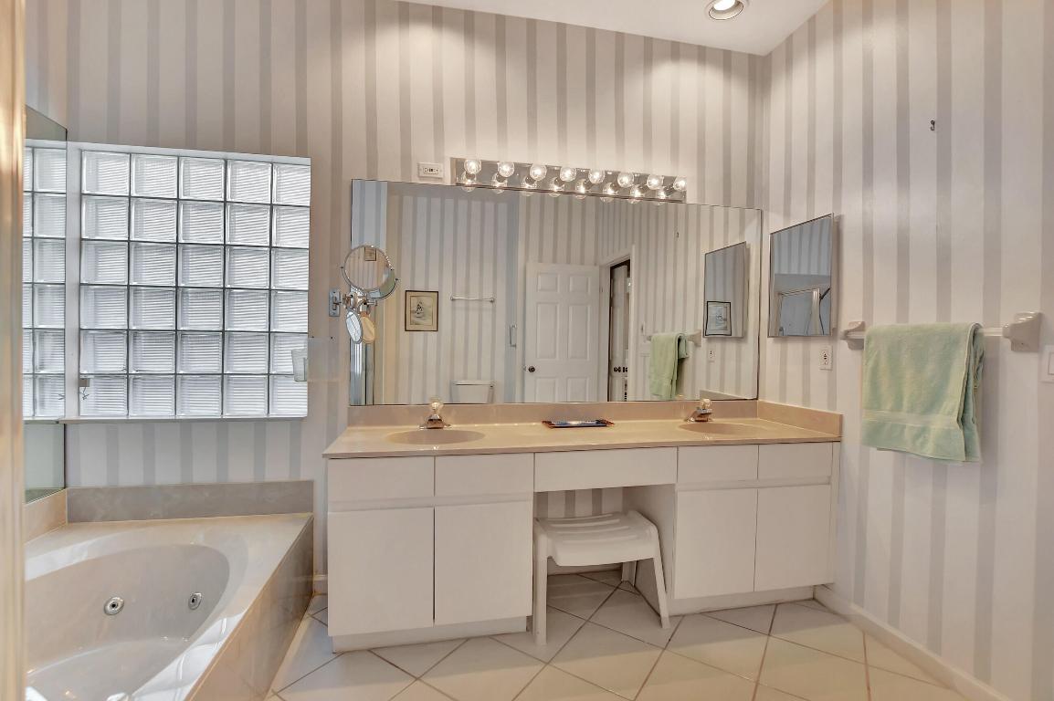 7869 Travlers Tree Drive