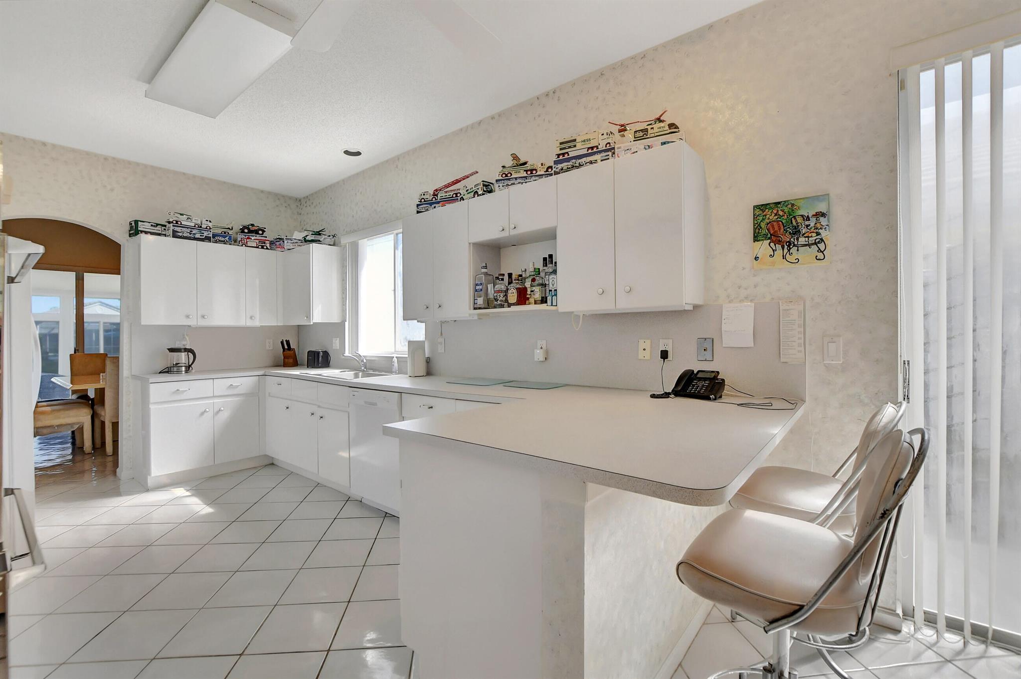 7869 Travlers Tree Drive