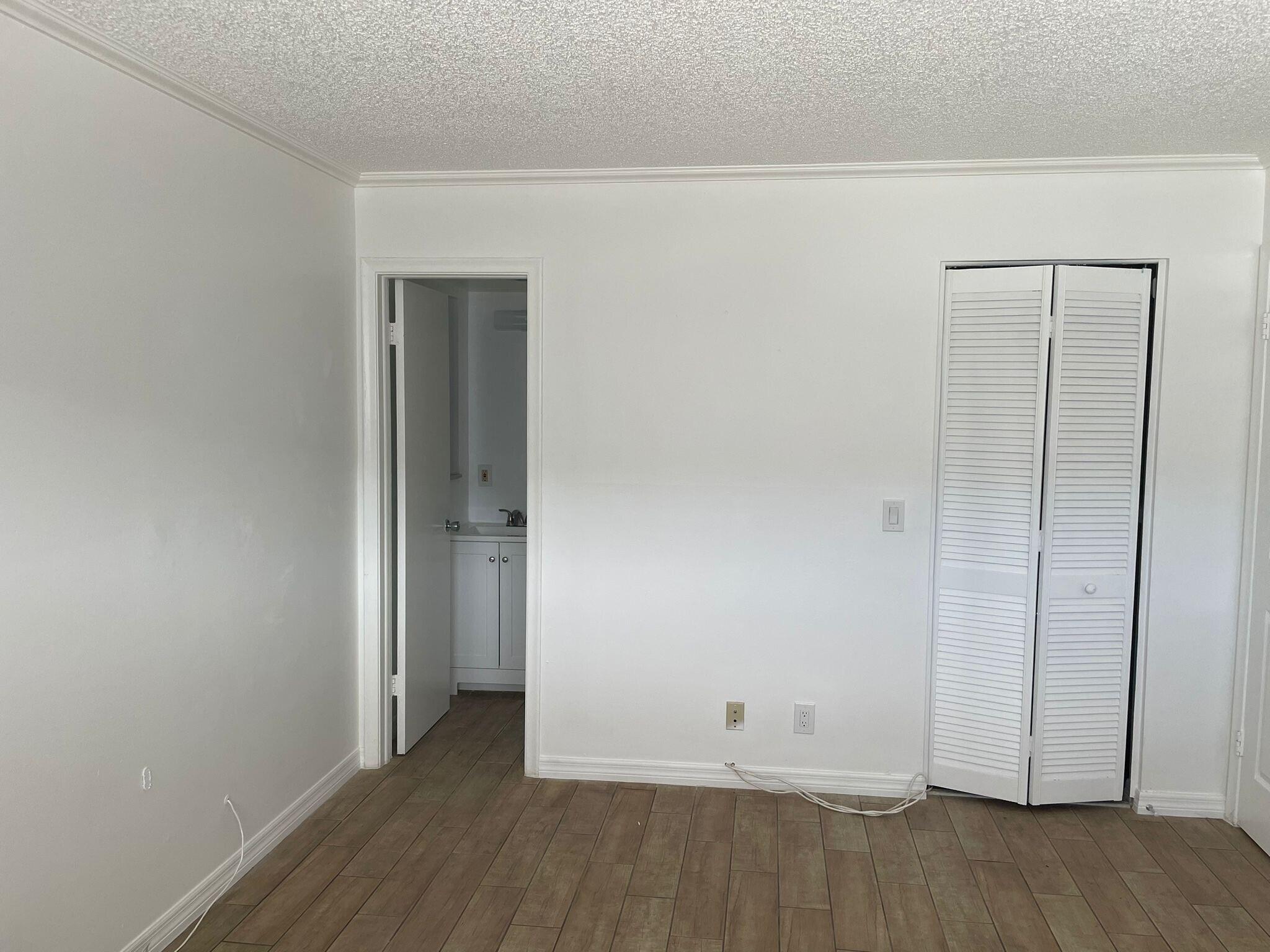 305 E Ocean Avenue 106