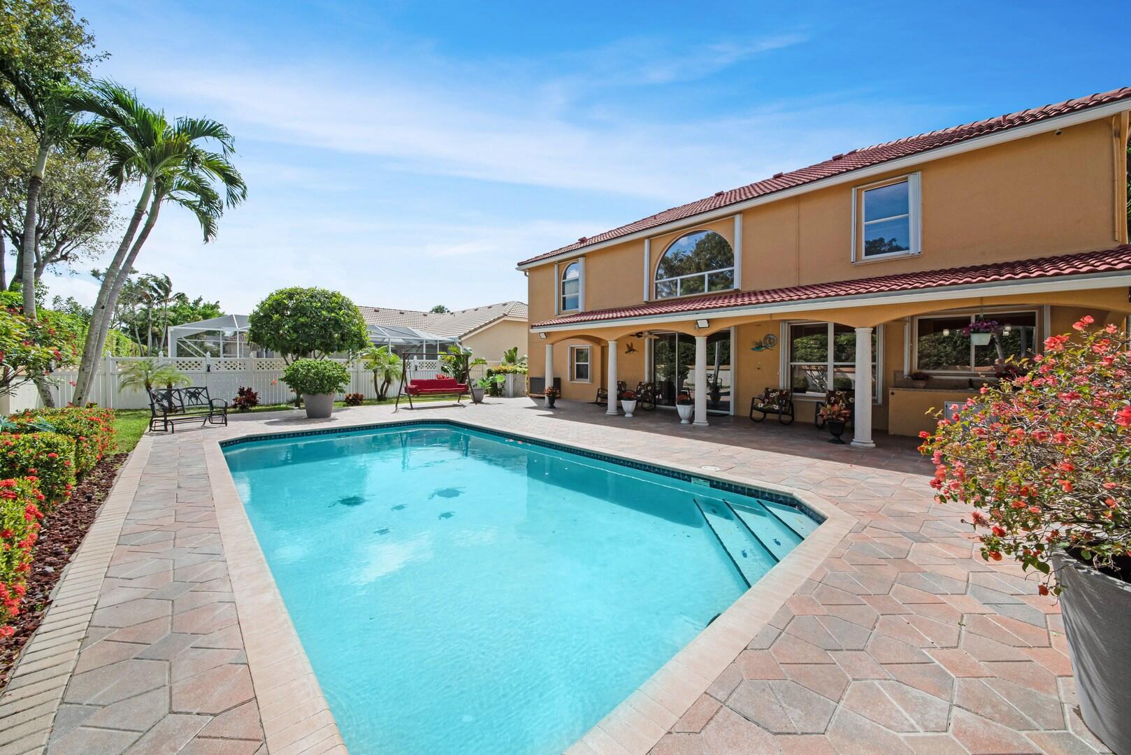 7122 Brunswick Circle