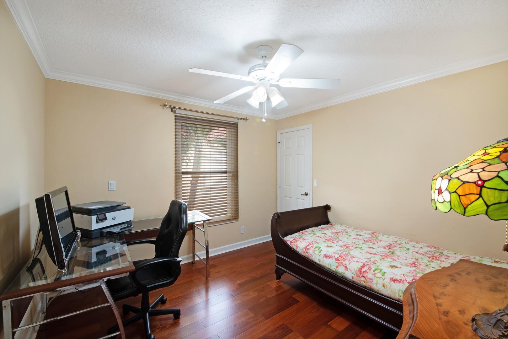 7122 Brunswick Circle