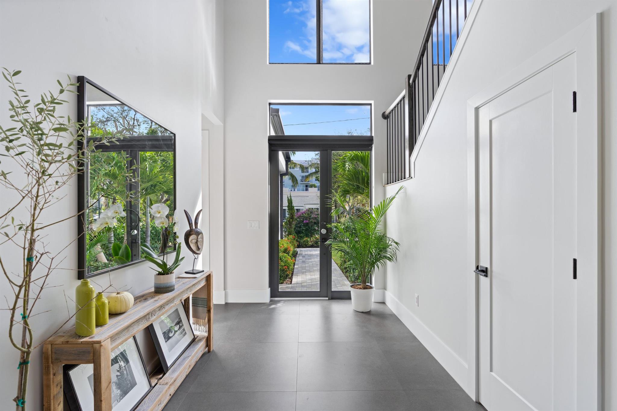 238 SE 4th Avenue