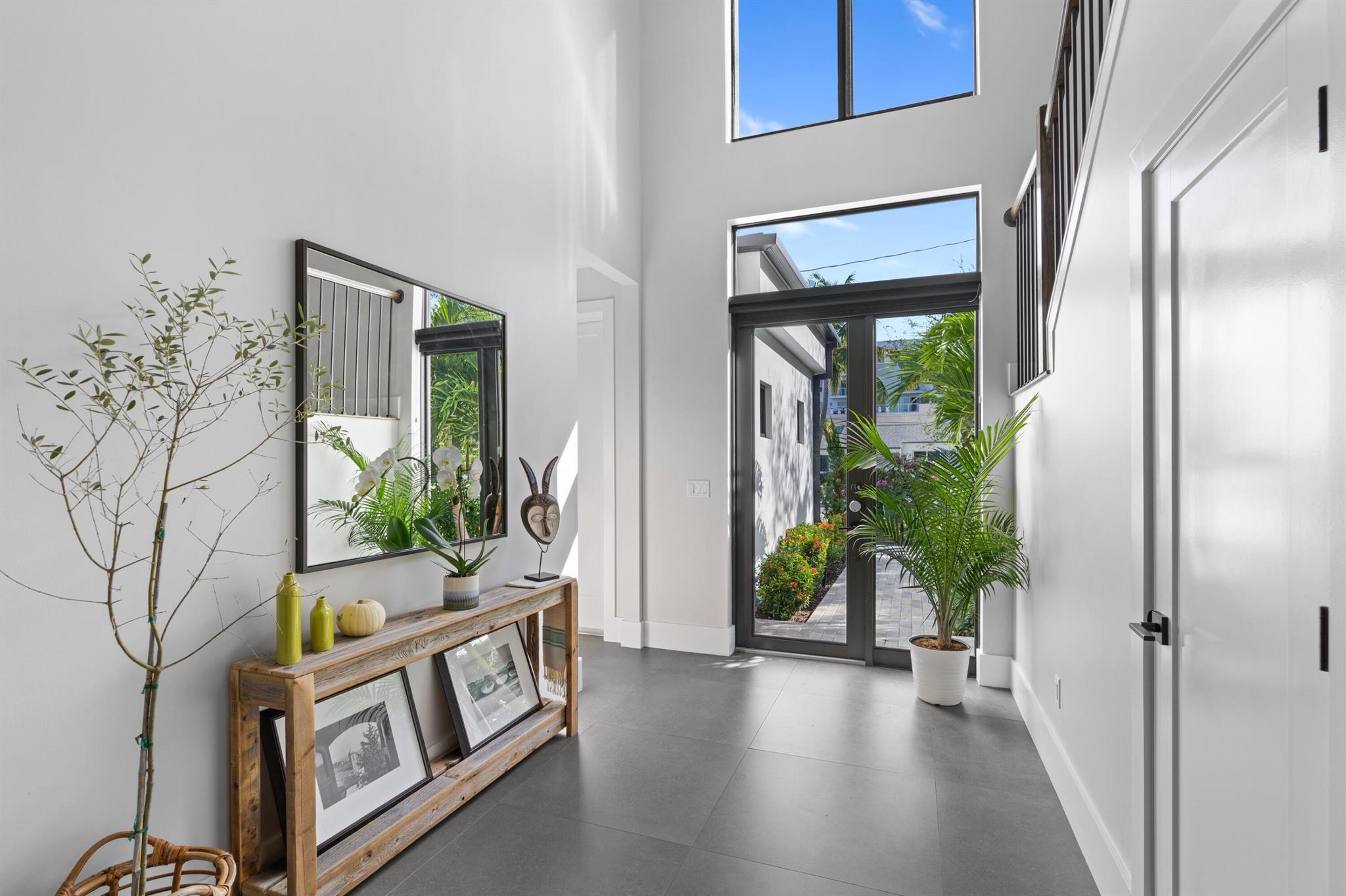 238 SE 4th Avenue
