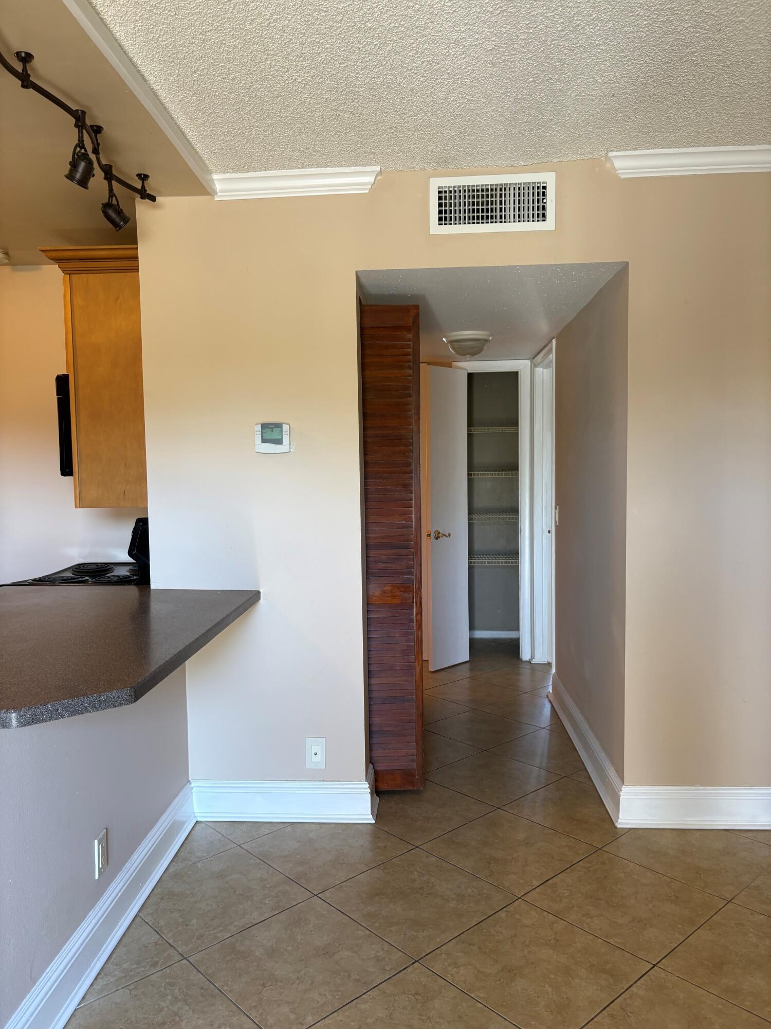 305 E Ocean Avenue 206