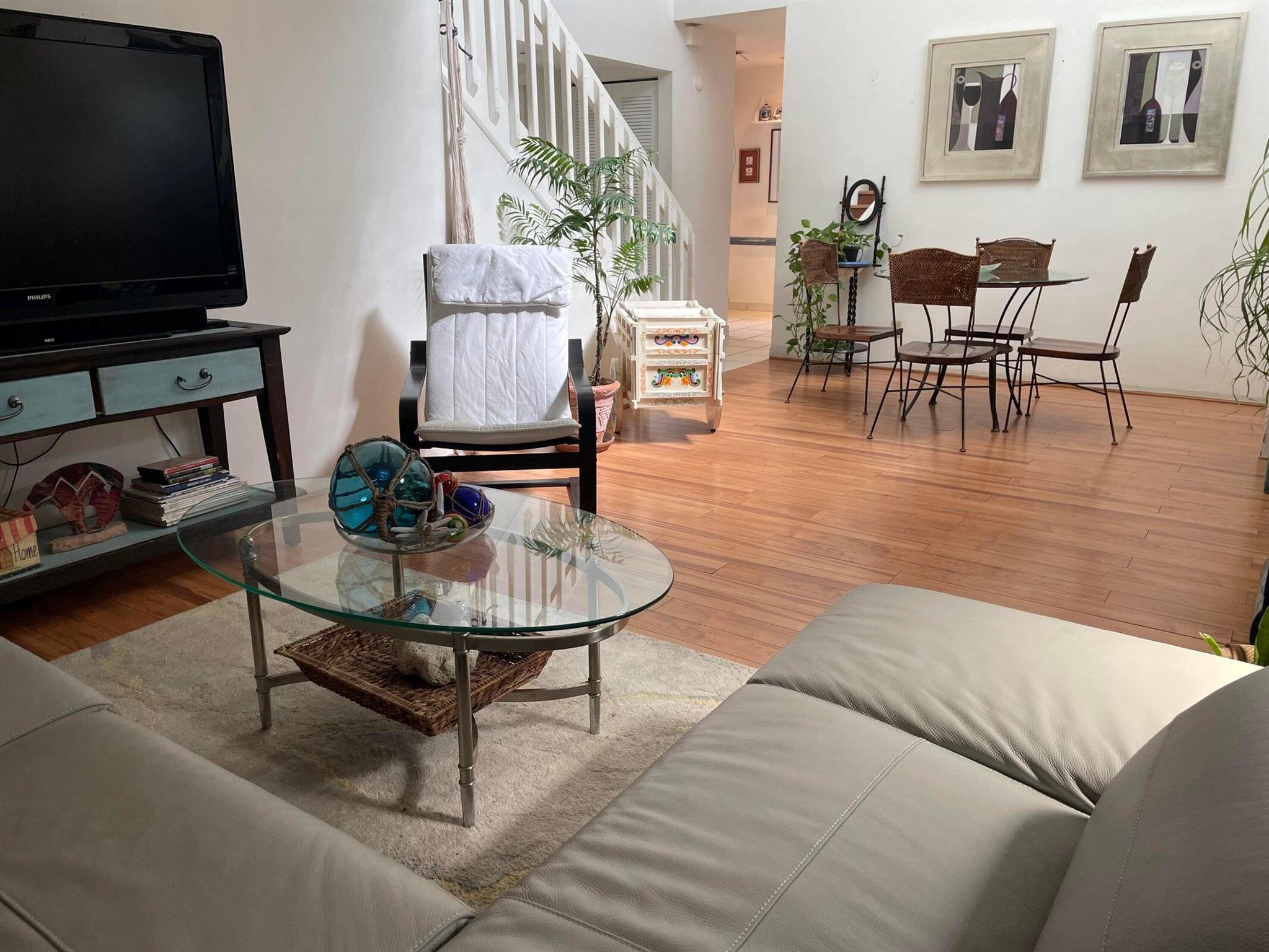 1592 Springside Drive