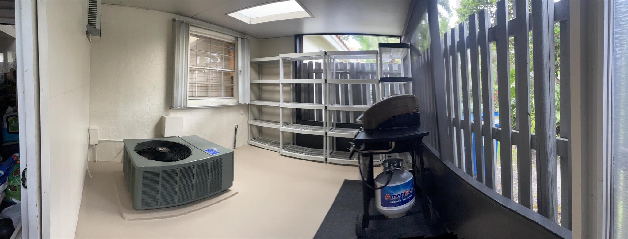 1592 Springside Drive