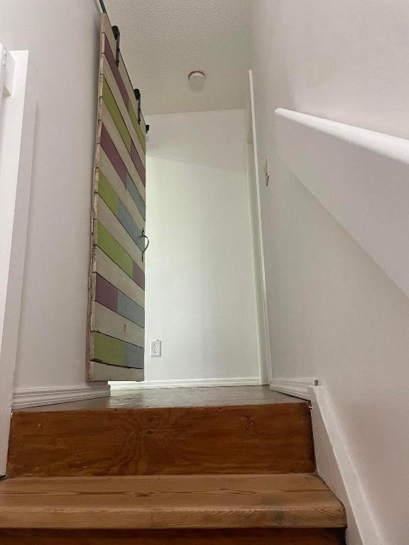 1592 Springside Drive