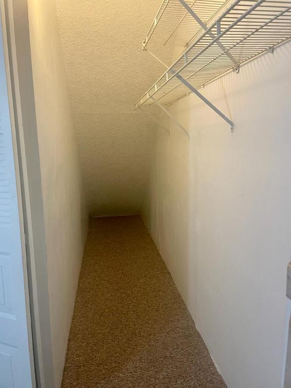 1592 Springside Drive