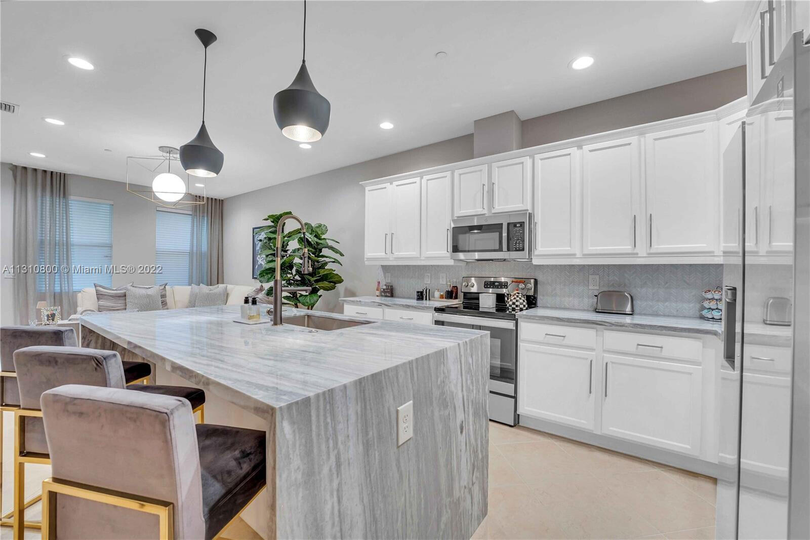 2957 St Thomas Drive, Cooper City