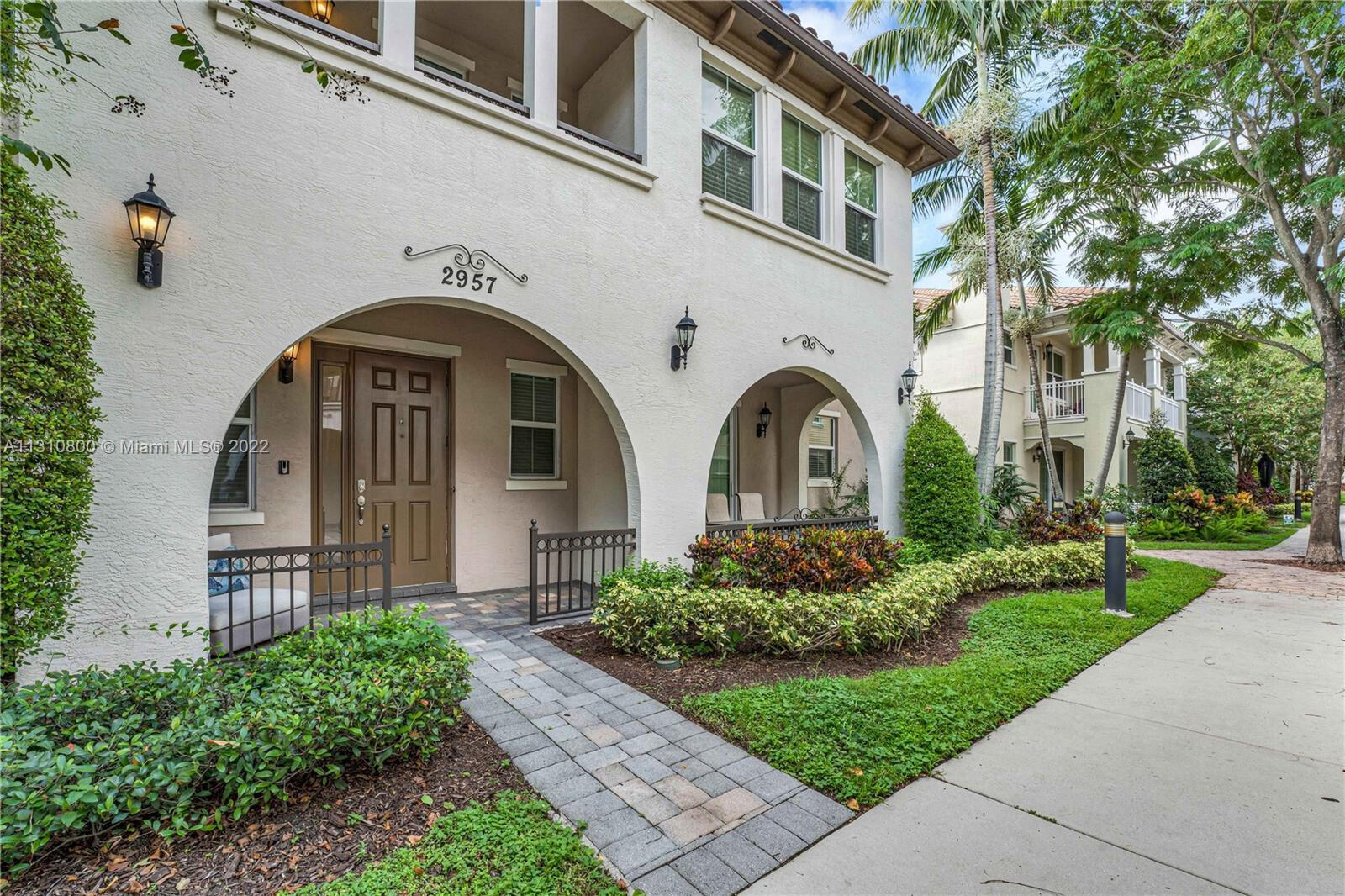 2957 St Thomas Drive, Cooper City