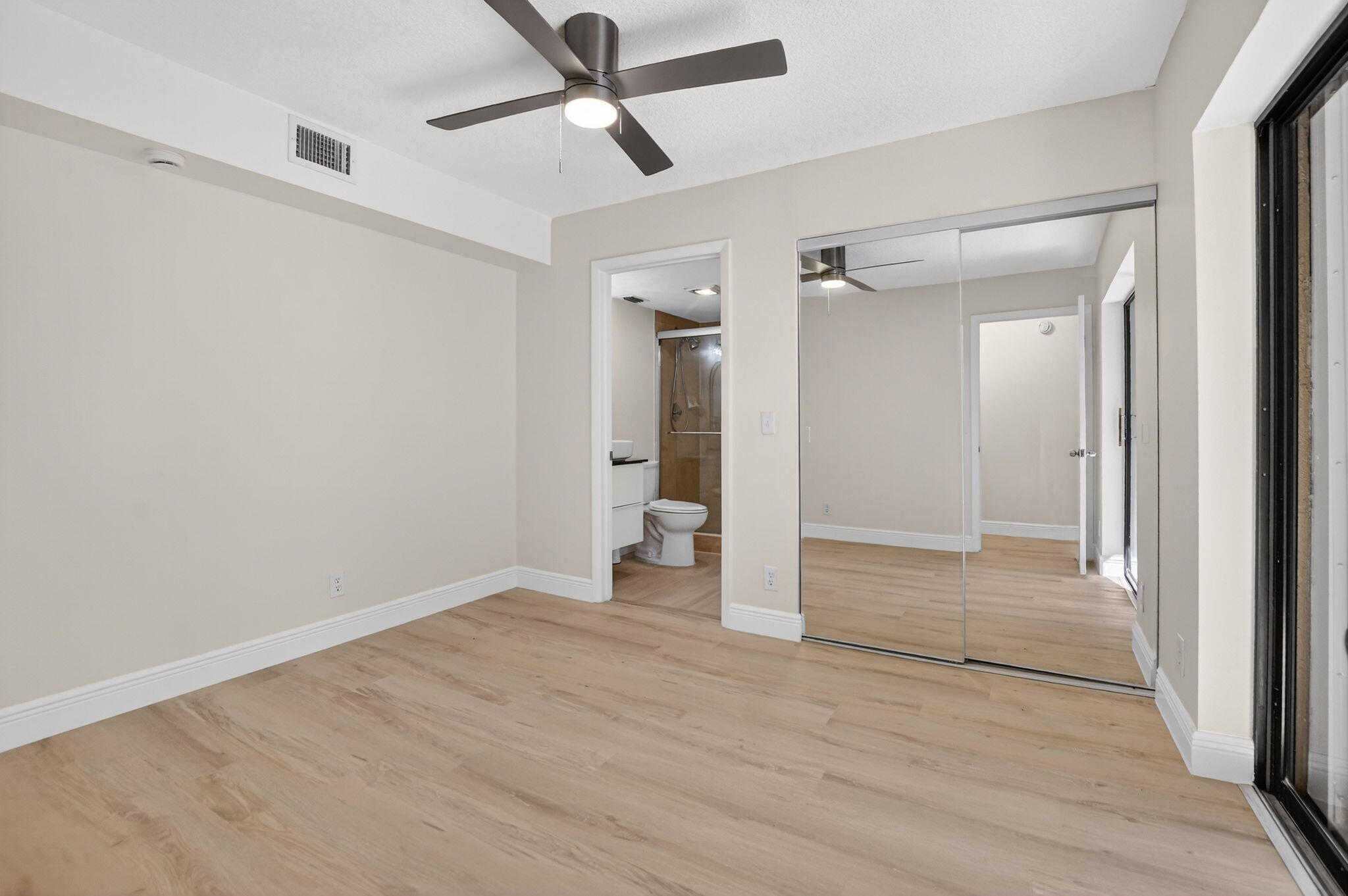 22958 Oxford Place D