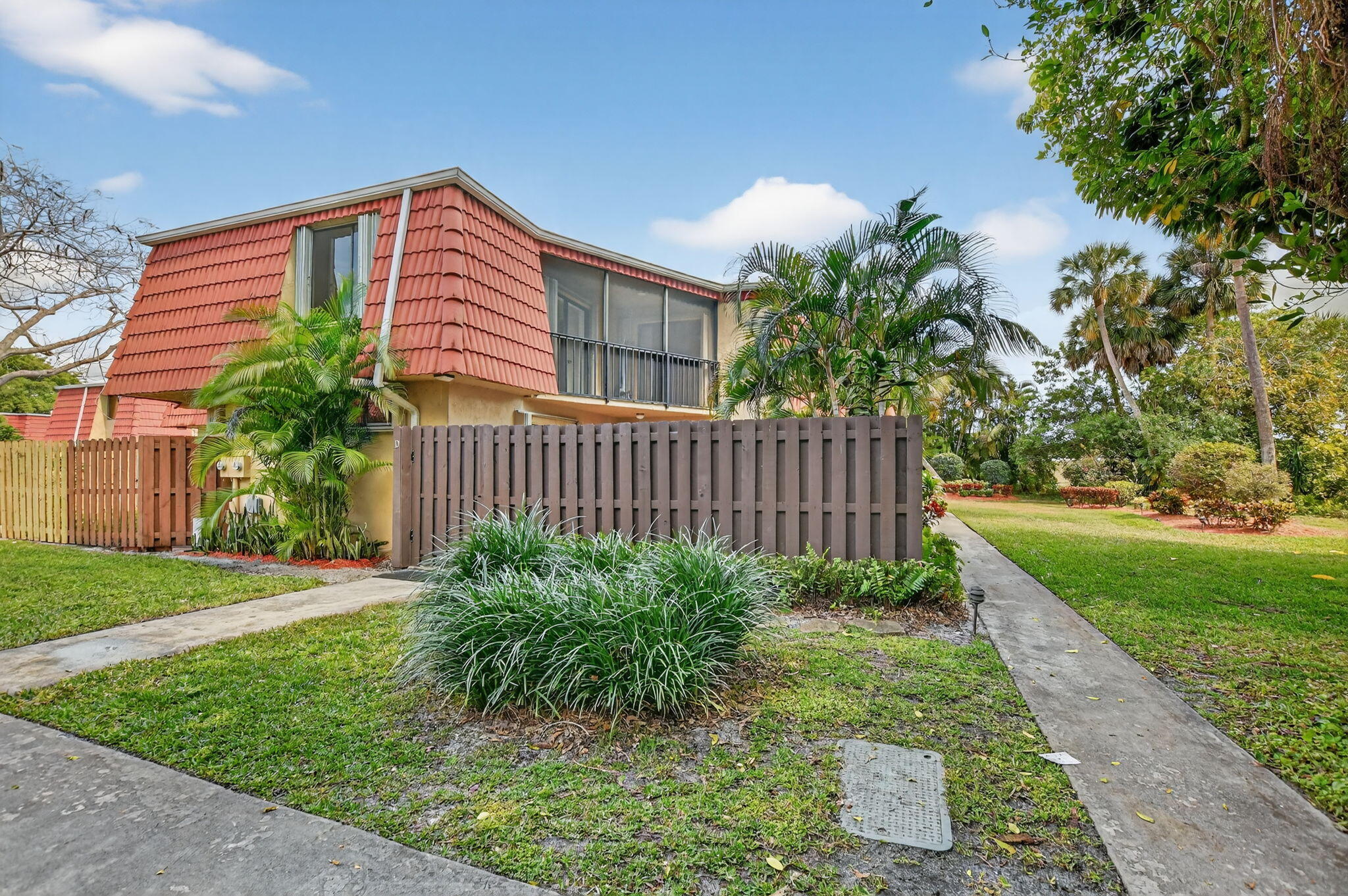 22958 Oxford Place D