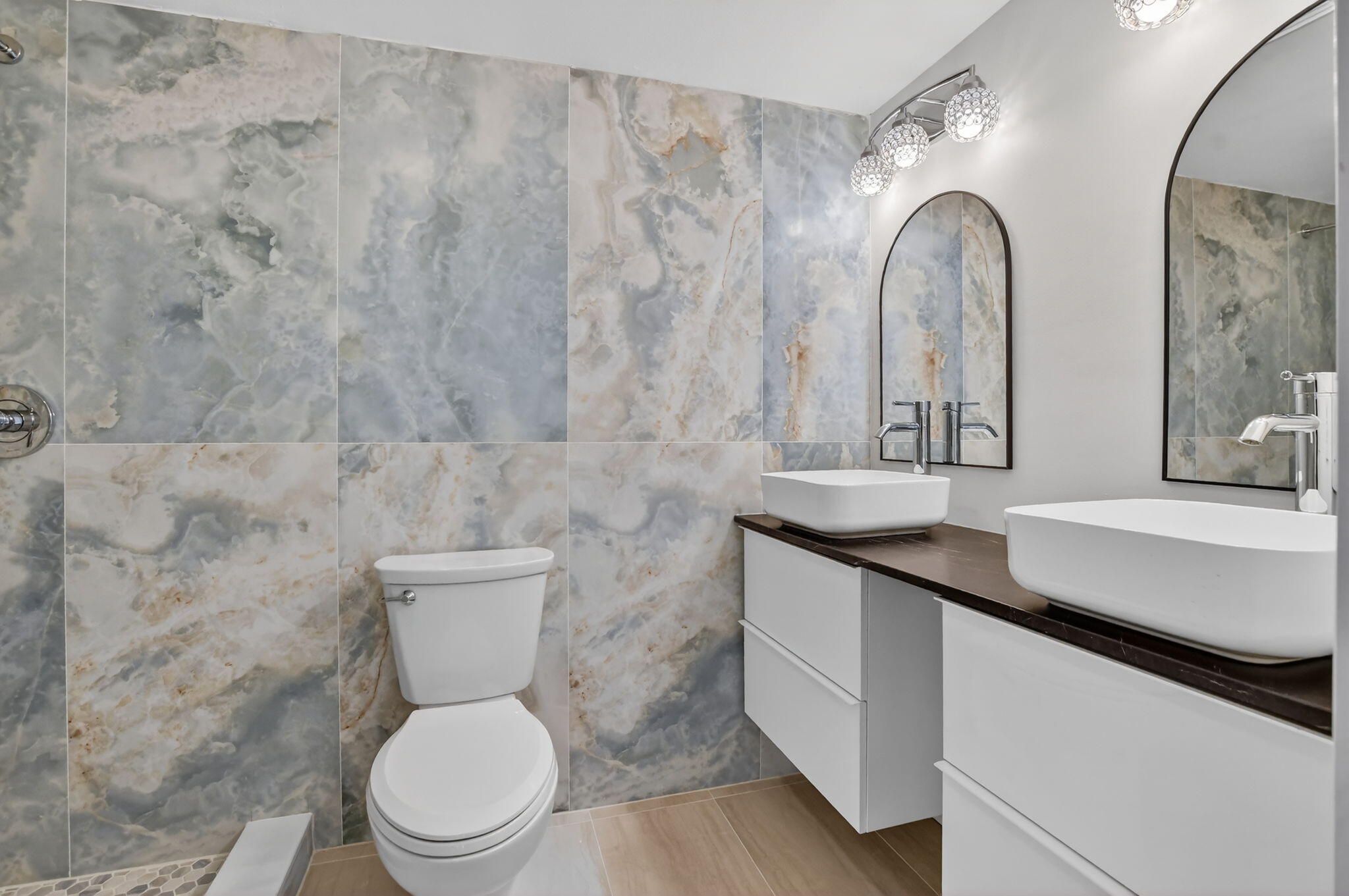 22958 Oxford Place D