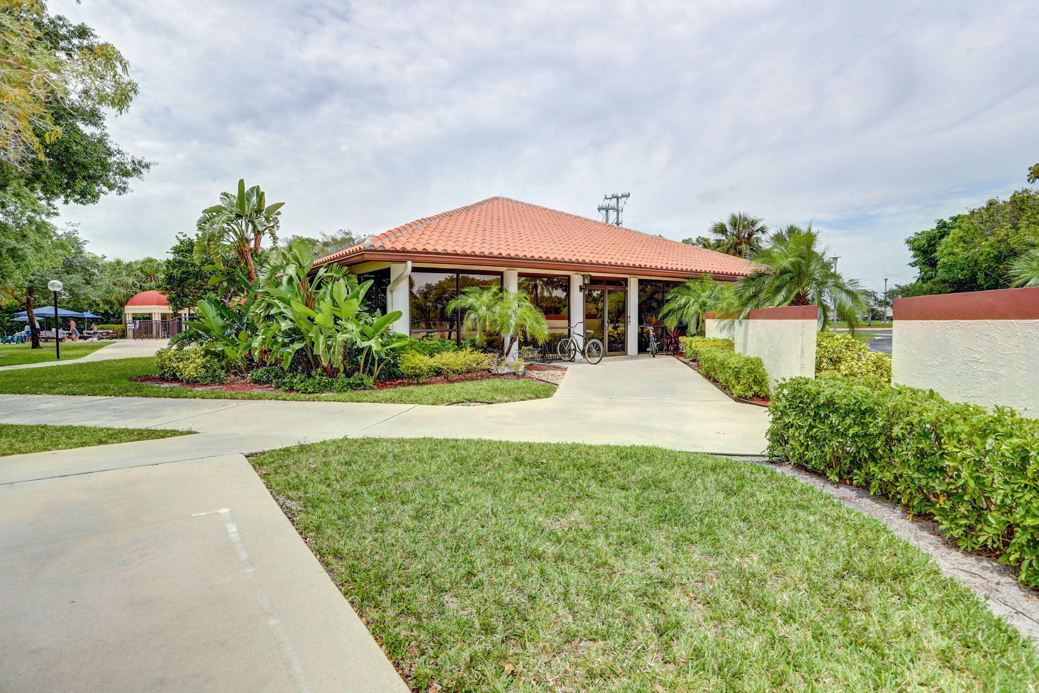 45 Centennial Court