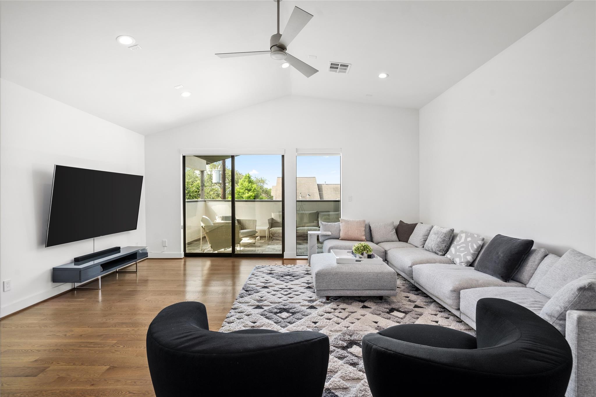 509 W Drew Street