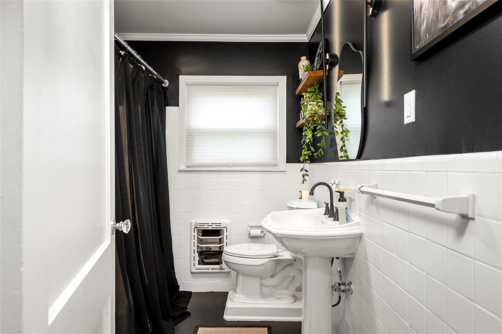208 W 34th Street