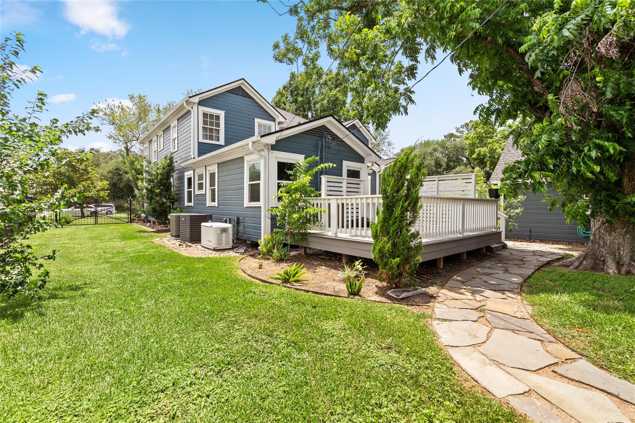 208 W 34th Street