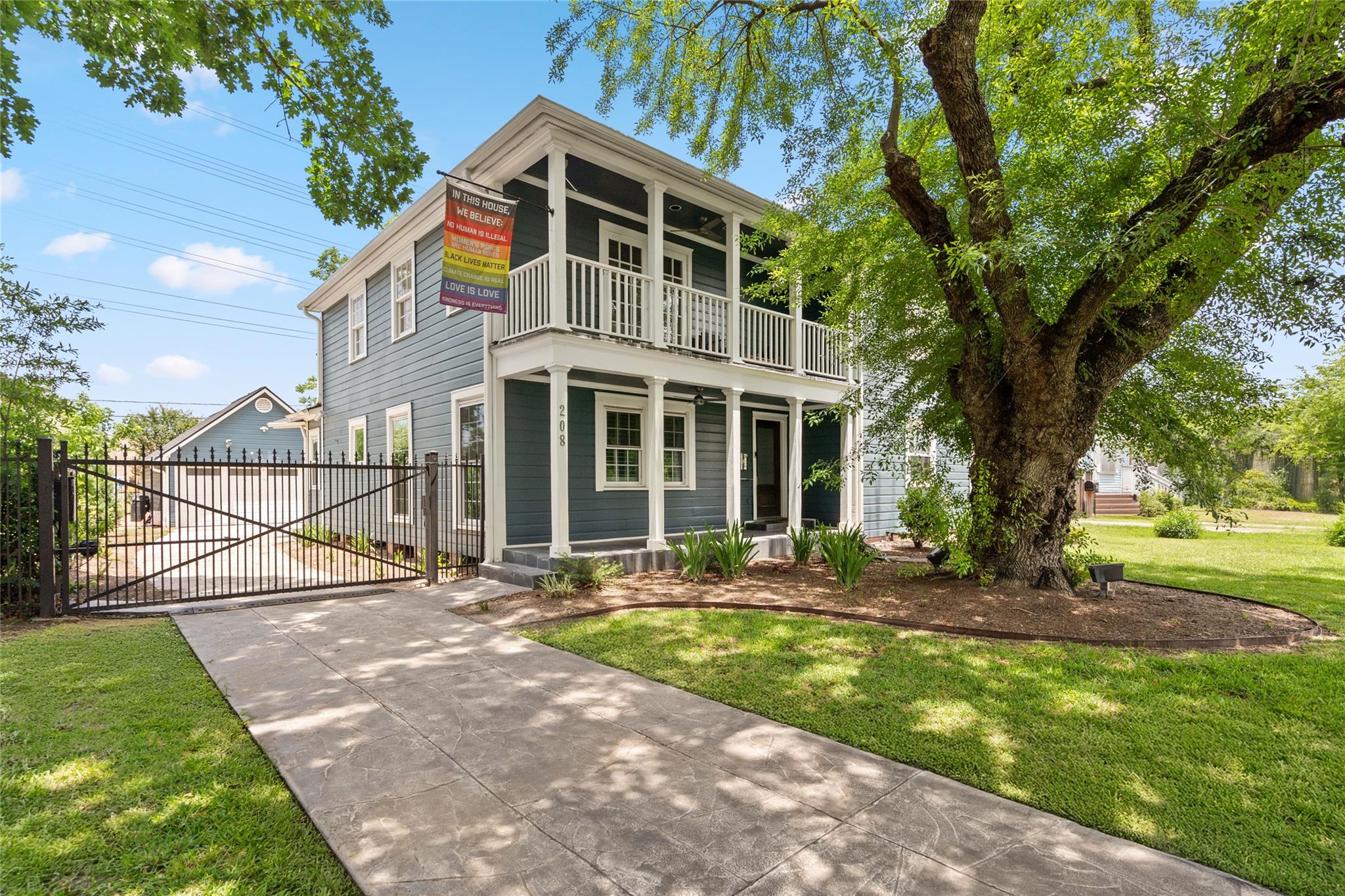 208 W 34th Street
