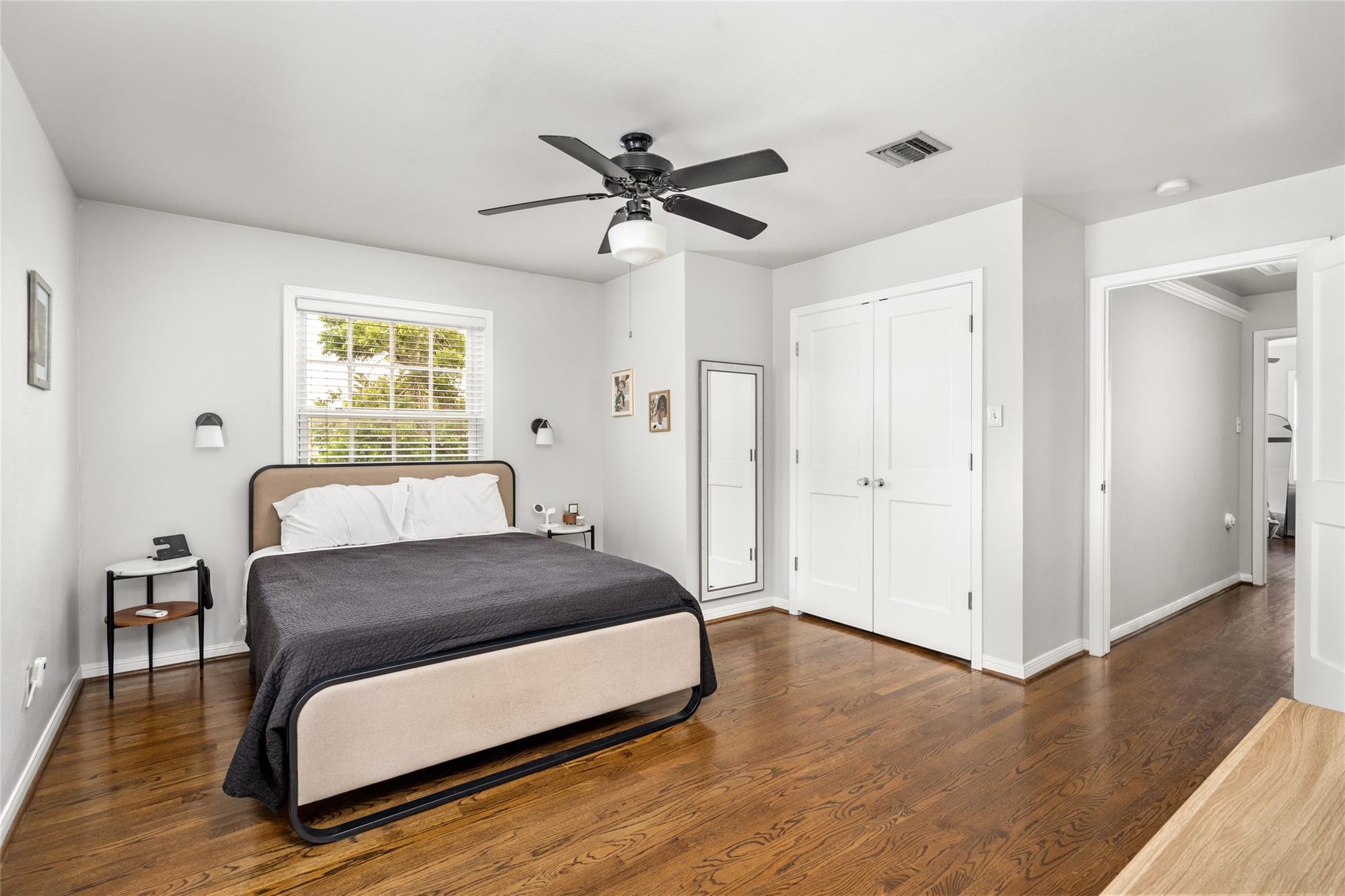 208 W 34th Street