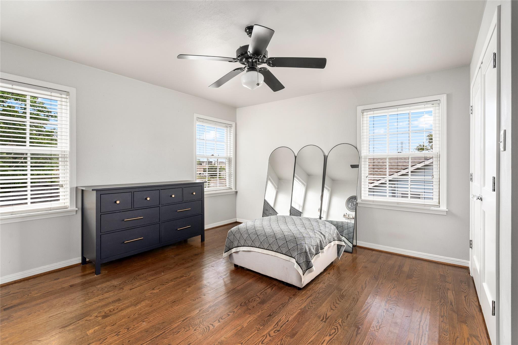 208 W 34th Street