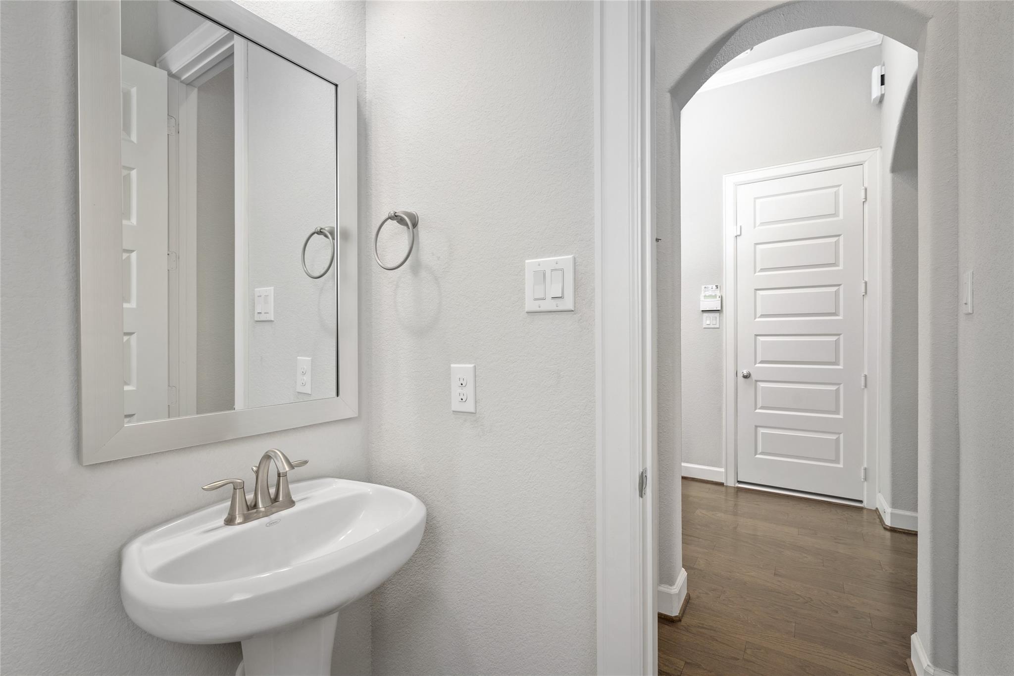 927 S Lacey Garden Loop