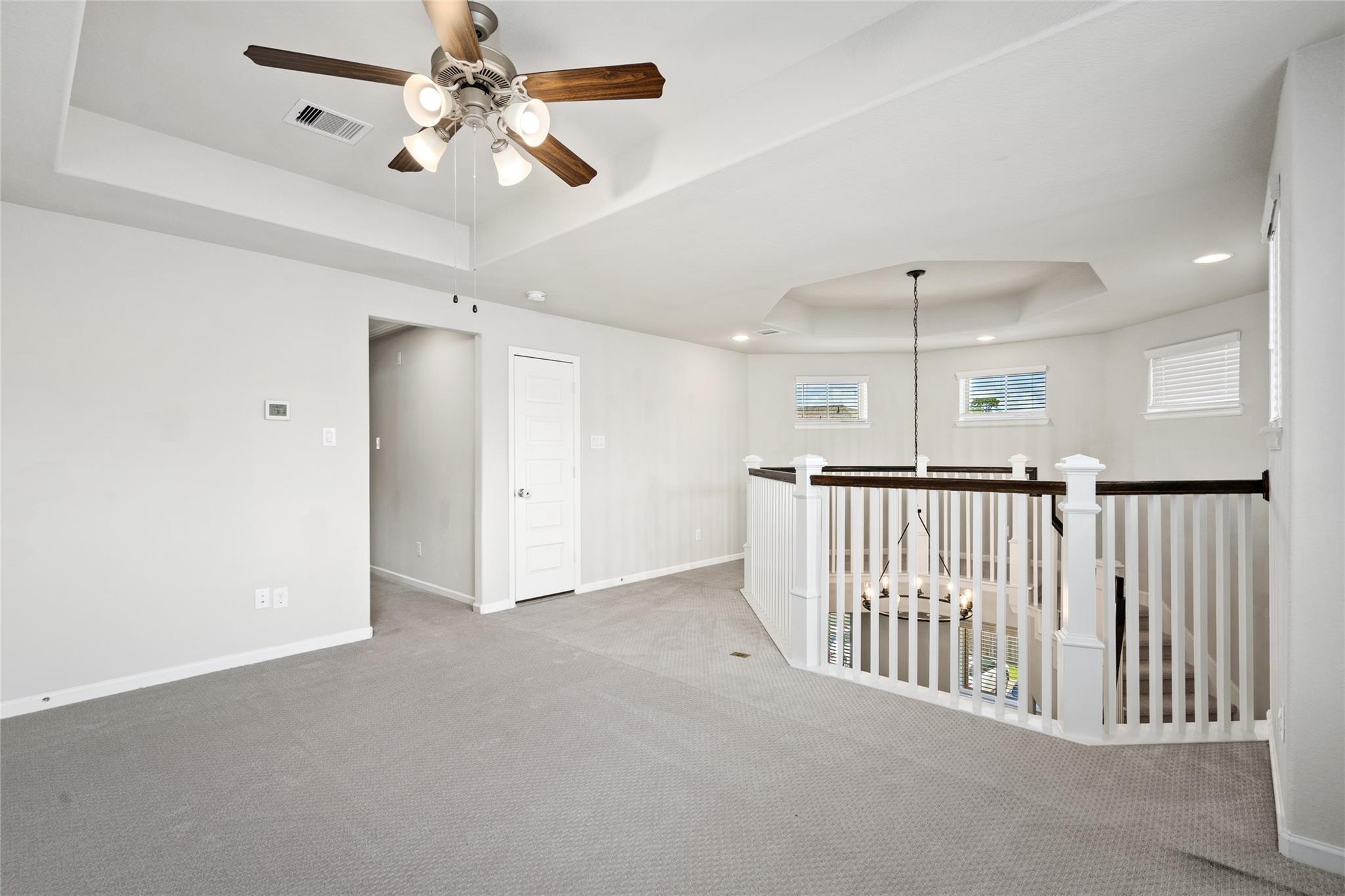 927 S Lacey Garden Loop