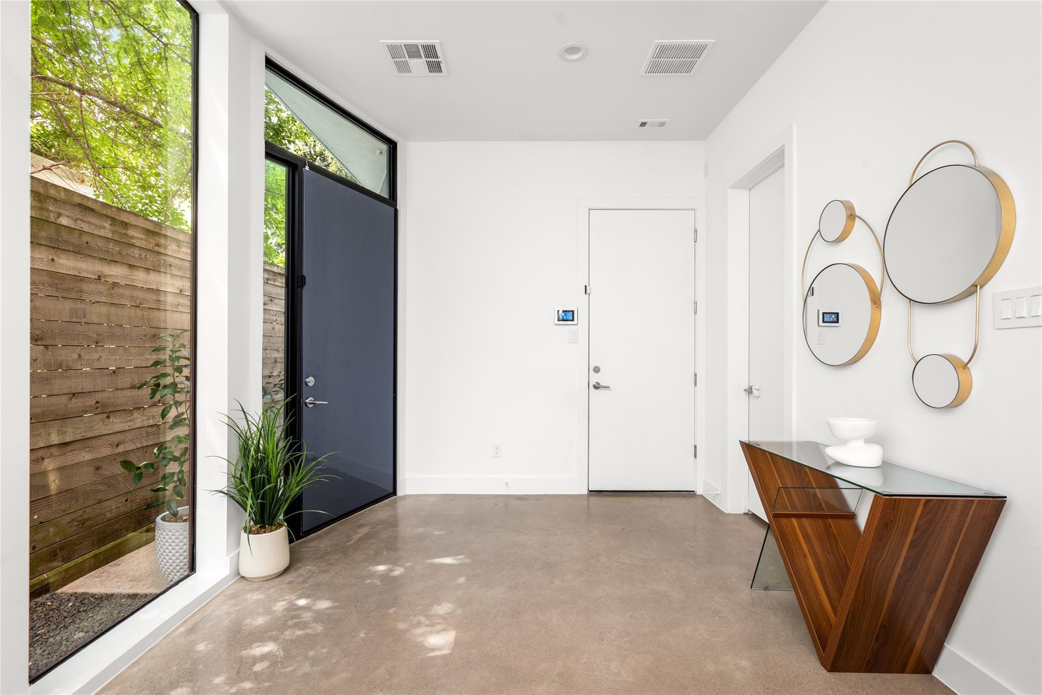 509 W Drew Street