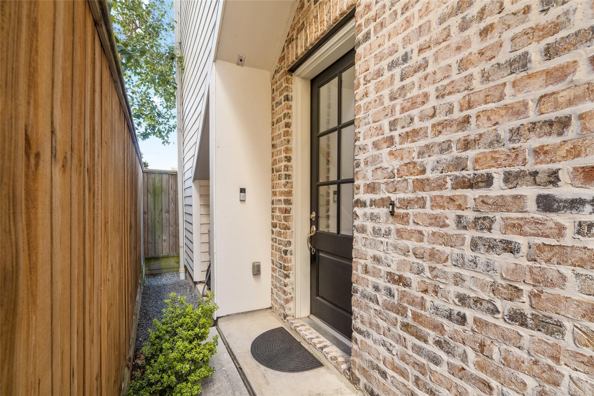 6018 Maxie Street Unit: E