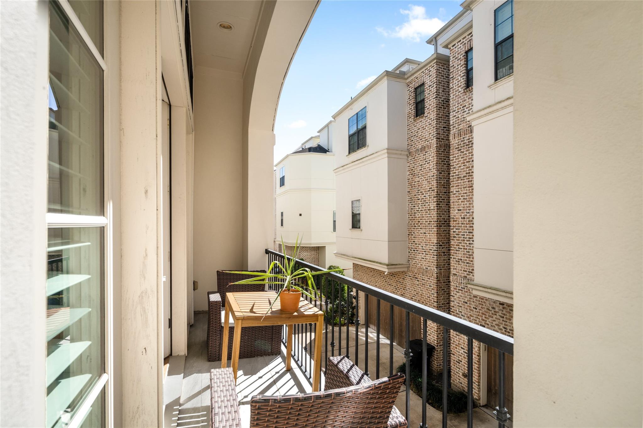 6018 Maxie Street Unit: E