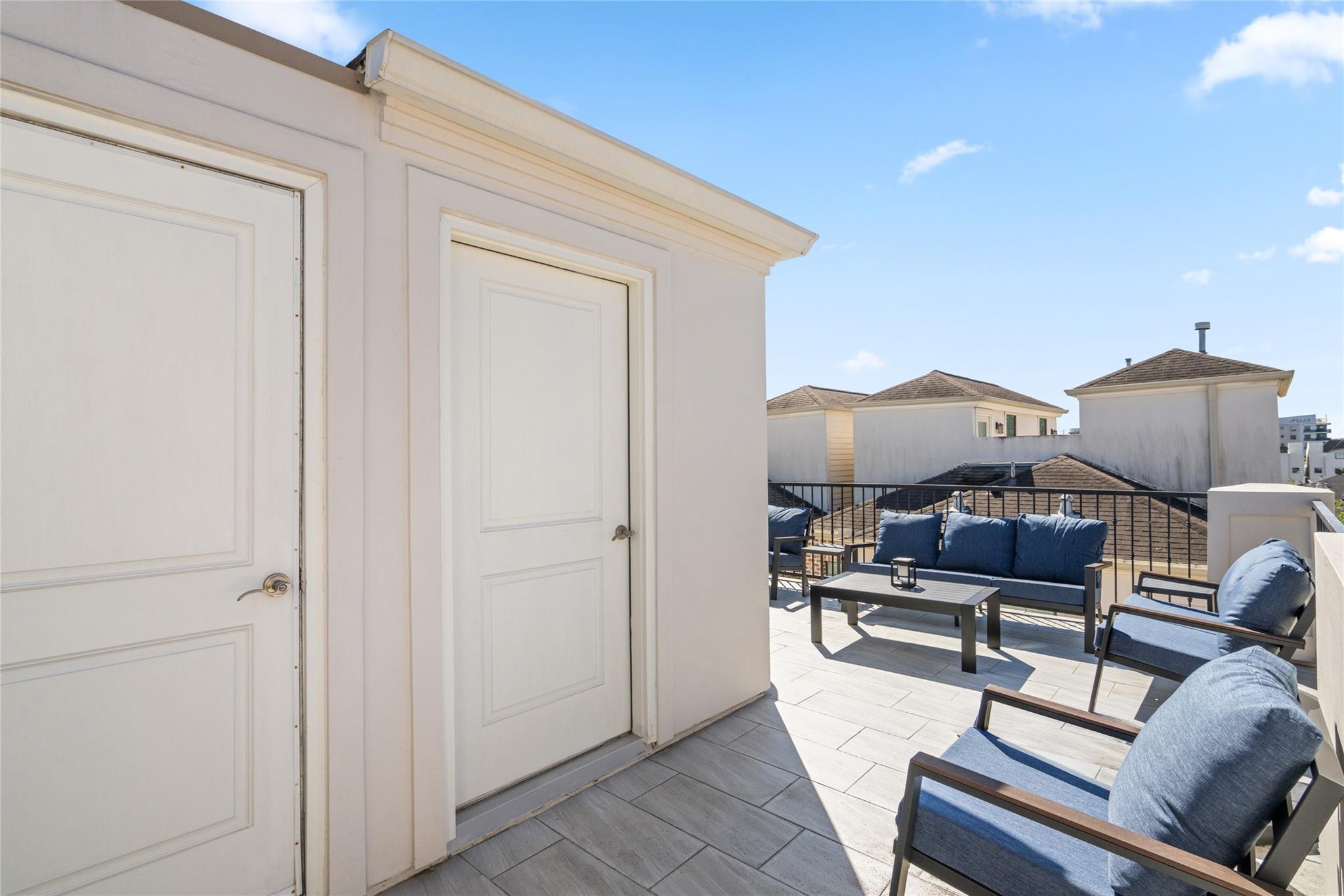 6018 Maxie Street Unit: E